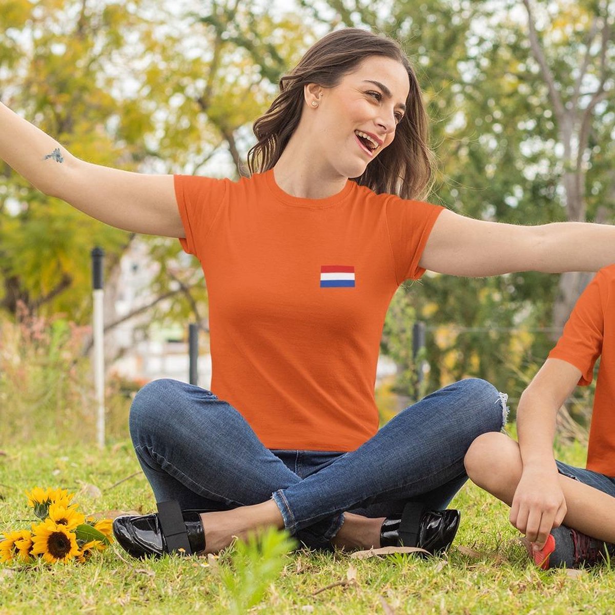 Oranje EK WK & Koningsdag T-Shirt Nederlandse Vlag (DAMES - MAAT XL) | Oranje Kleding & Shirts | Feestkleding